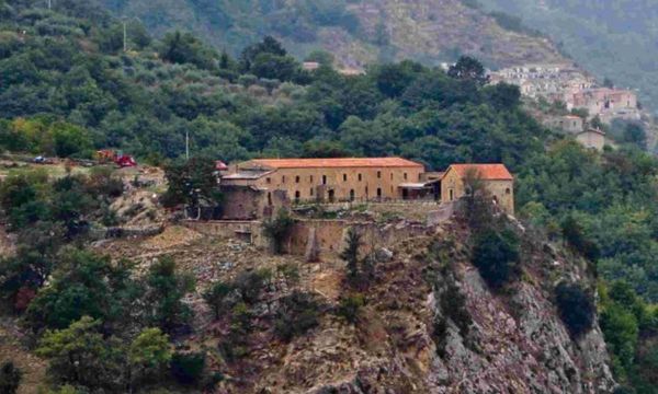 Castello di Milè a Longi